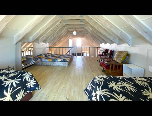 3 BEDROOM HOUSE FOR SALE IN GOLDEN MILE